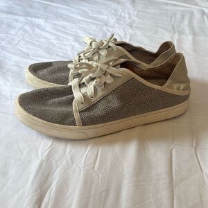 Olukai Pehuea Li sneakers women’s size 10 tan brown comfort shoe lace up